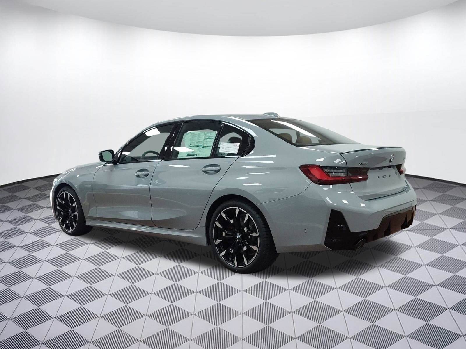 2025 Bmw 330i xDrive Sedan photo 3