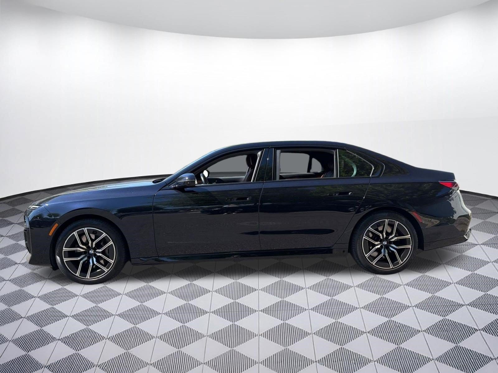 760i XDrive Sedan