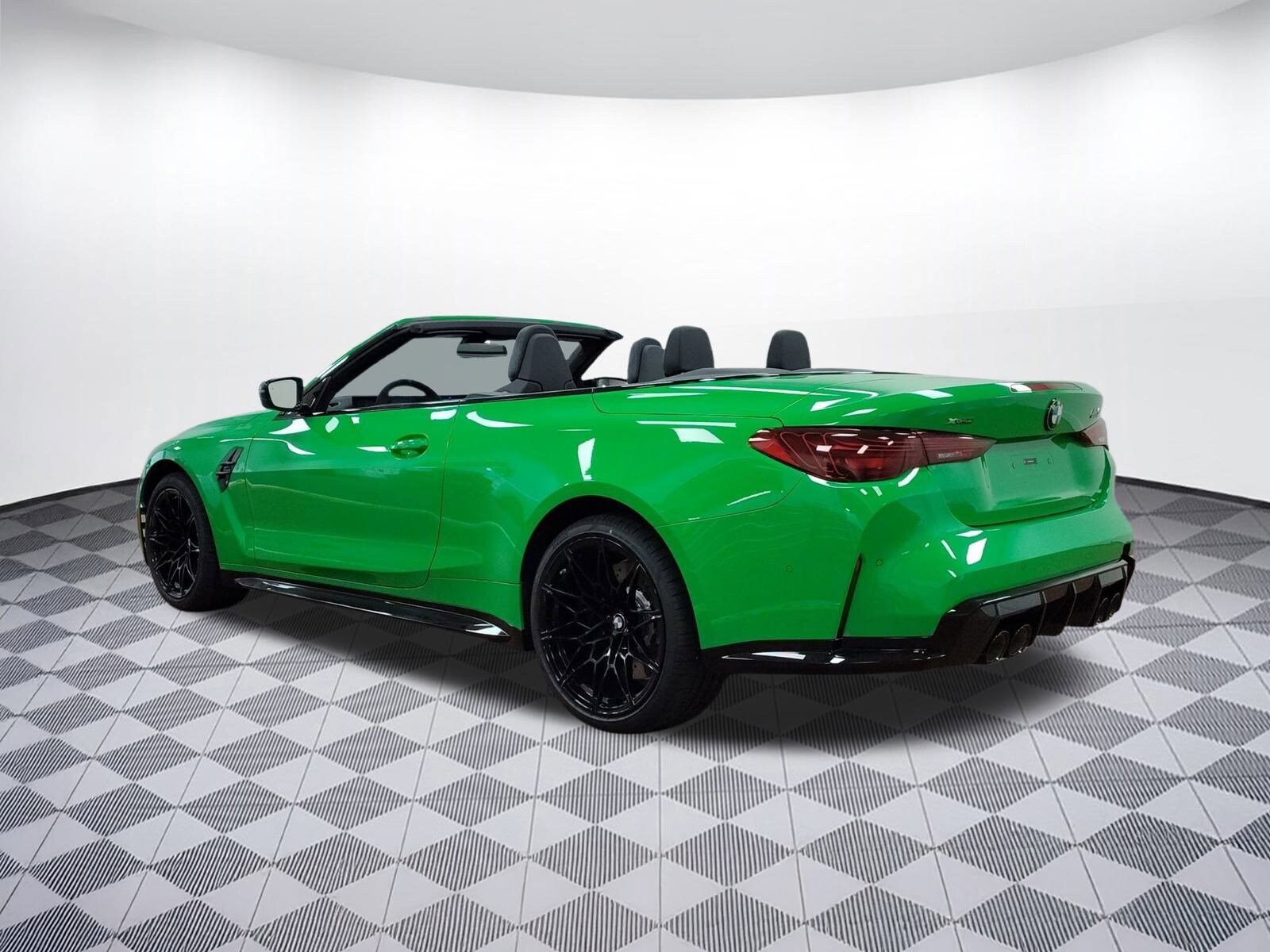 2026 Bmw M4 Competition xDrive Convertible photo 3