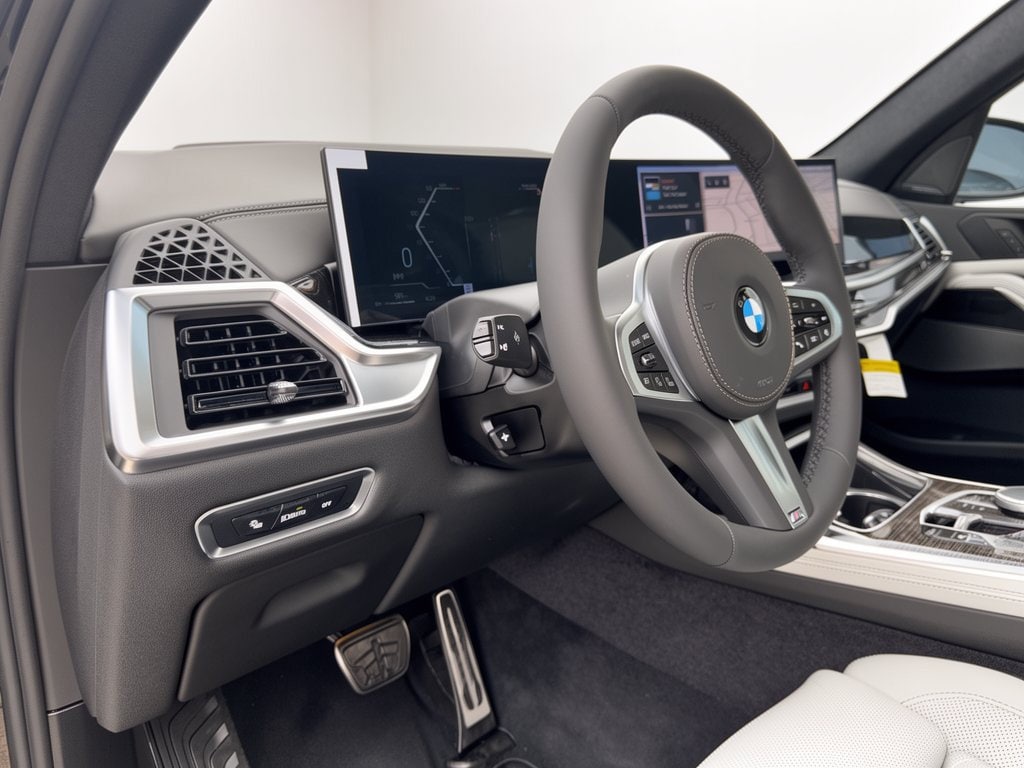 New 2027 BMW X7 xDrive40i SUV