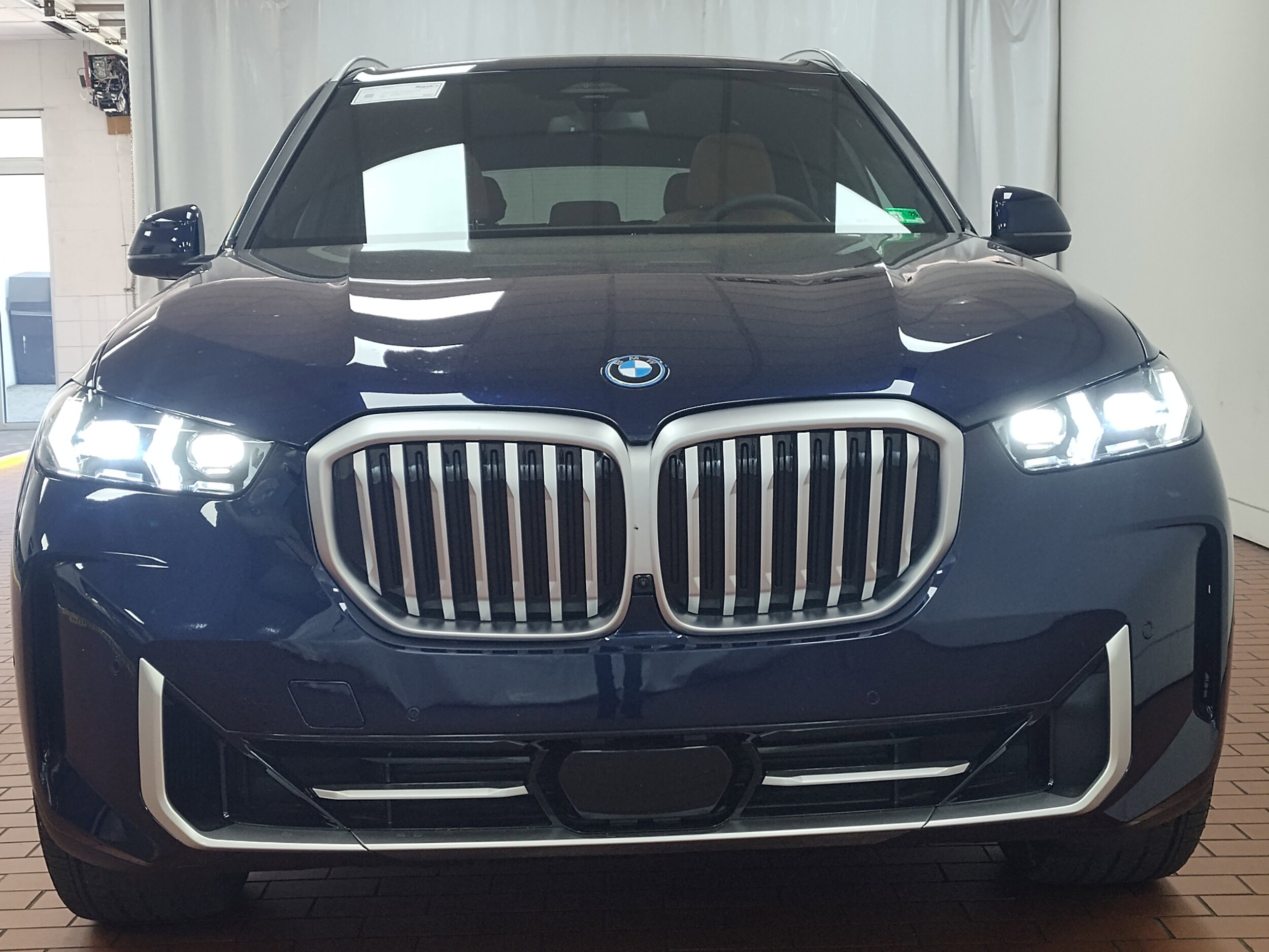 2025 Bmw X5 xDrive50e photo 2