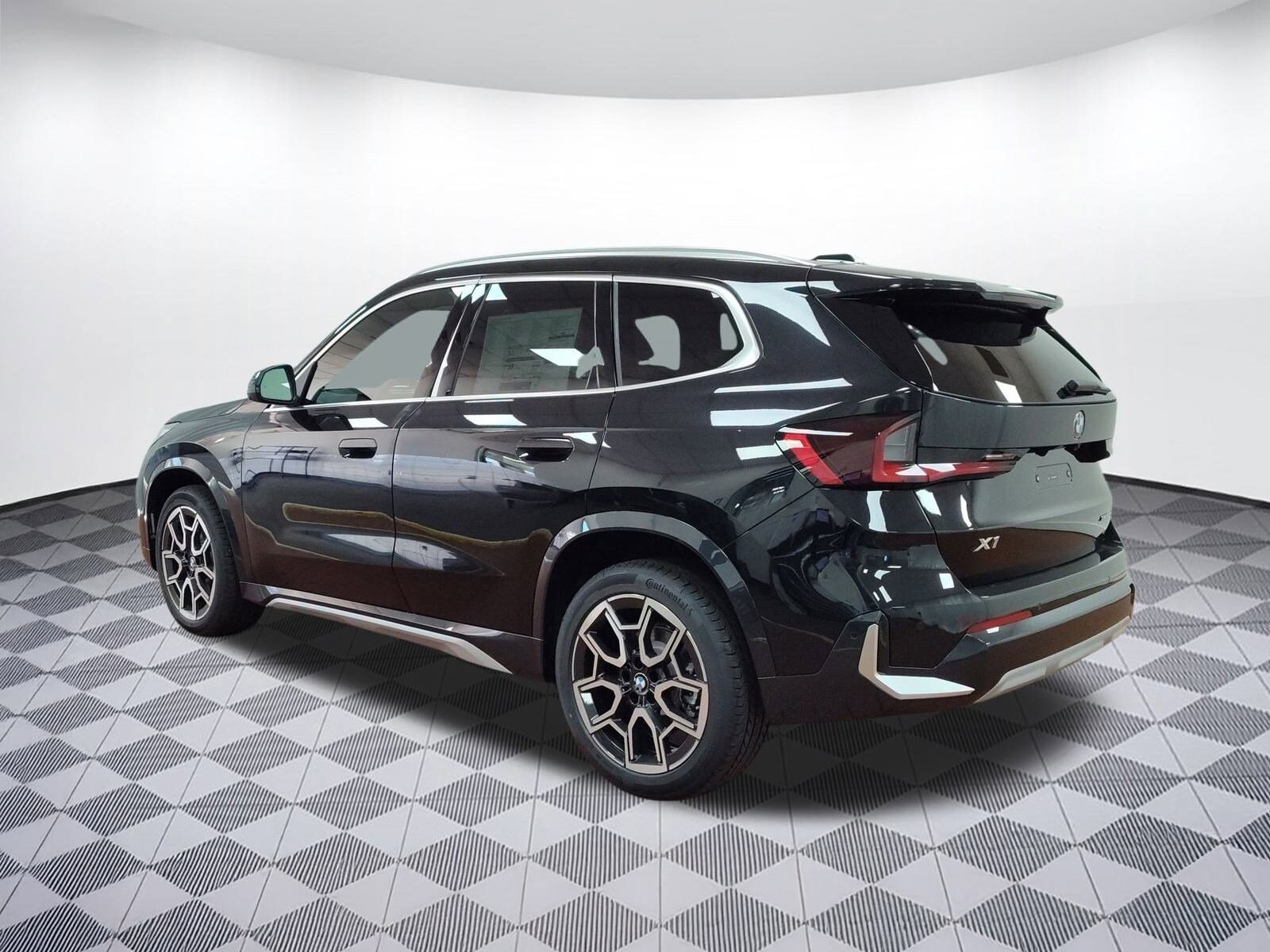 2025 Bmw X1 XDrive28i photo 3