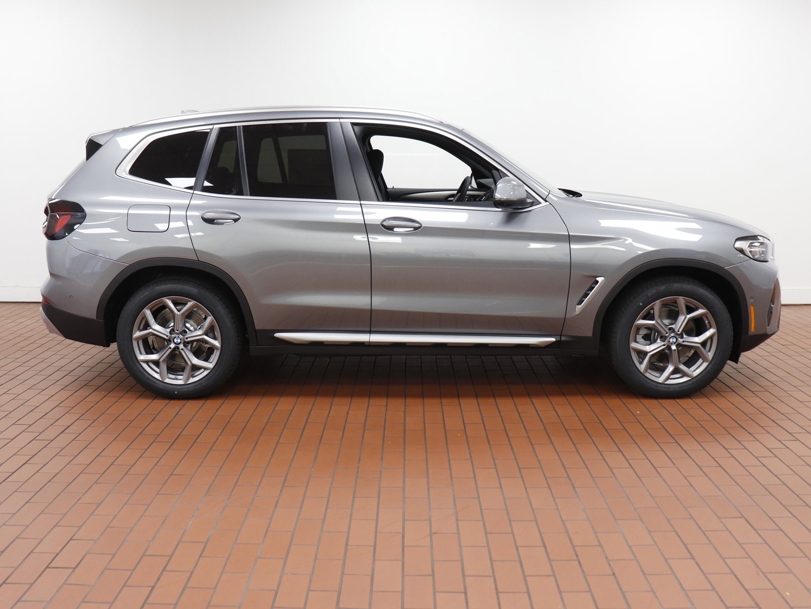 Used 2024 BMW X3 30i with VIN 5UX53DP01R9T94710 for sale in Charlotte, NC