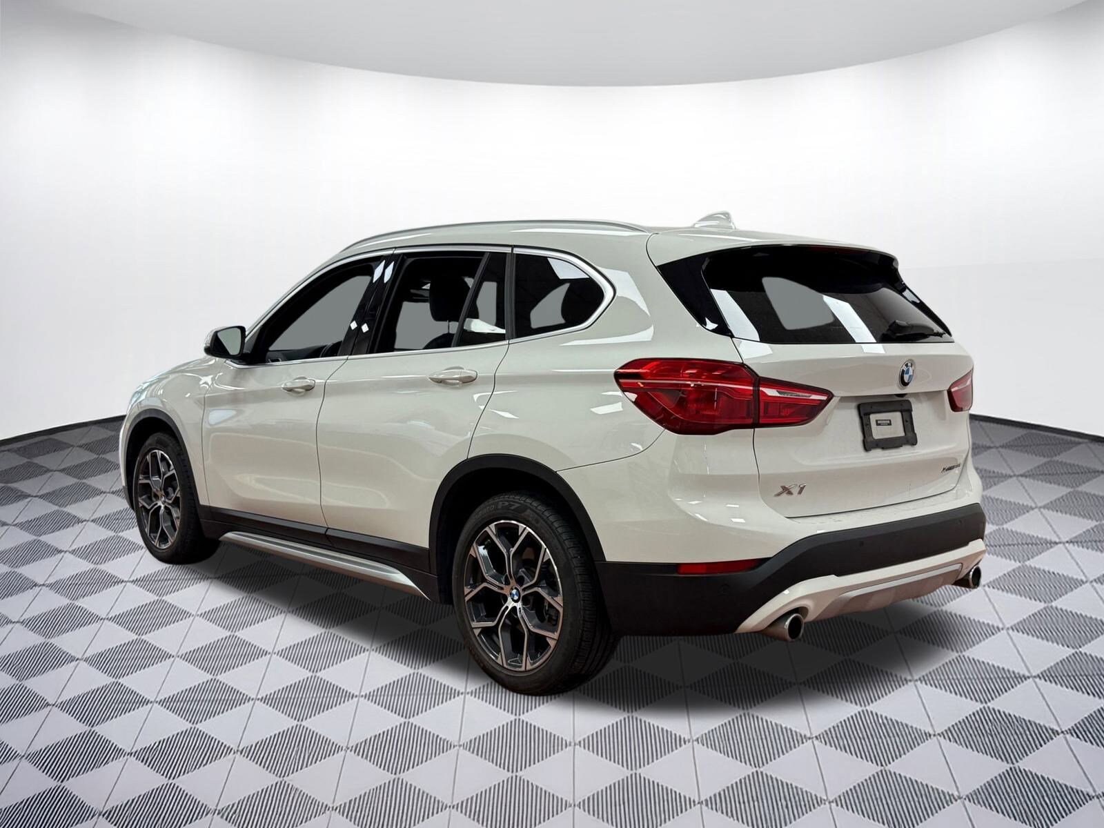 2022 Bmw X1 XDrive28i photo 3