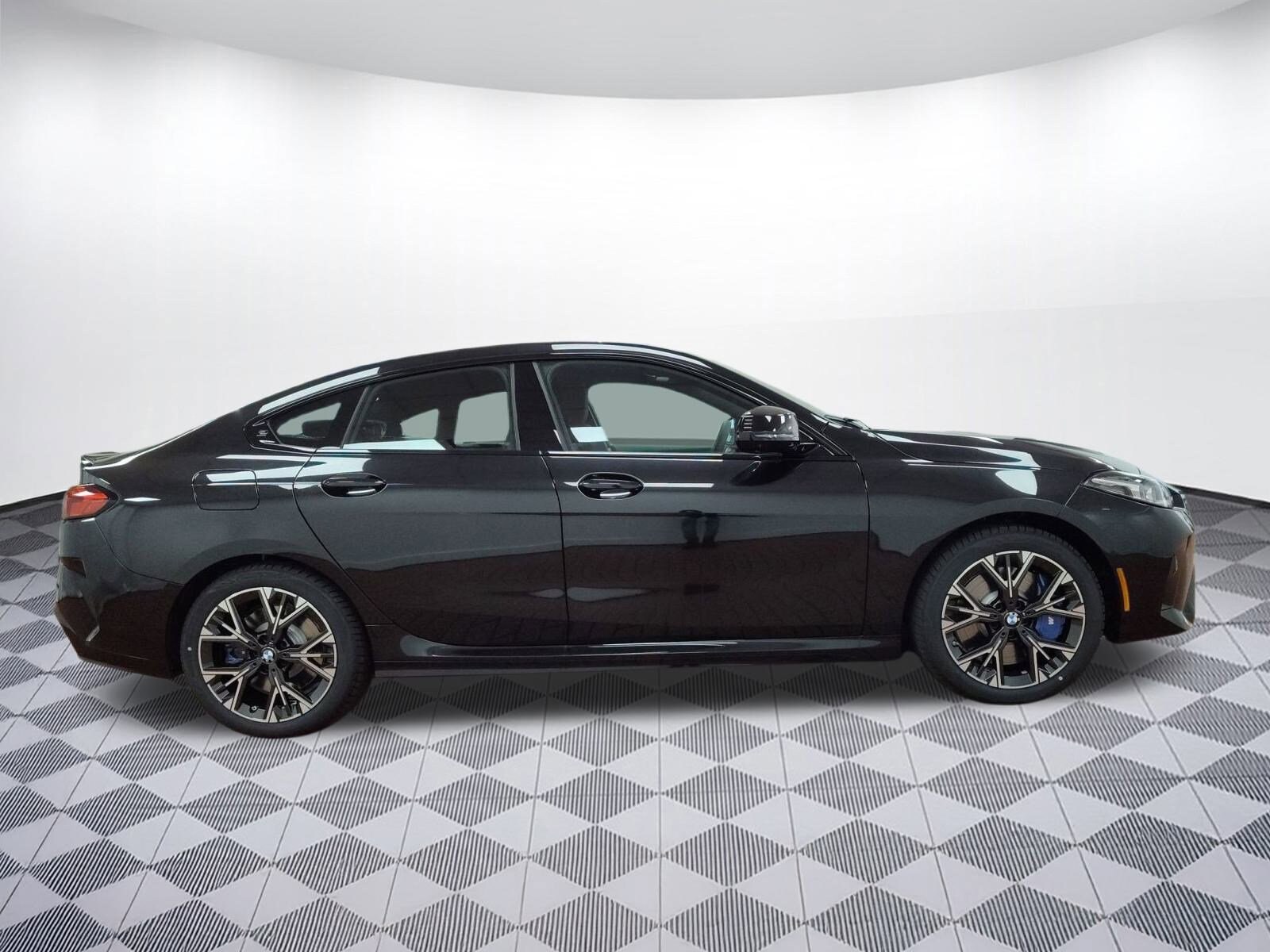 2026 BMW 2 Series M235 - Photo 7