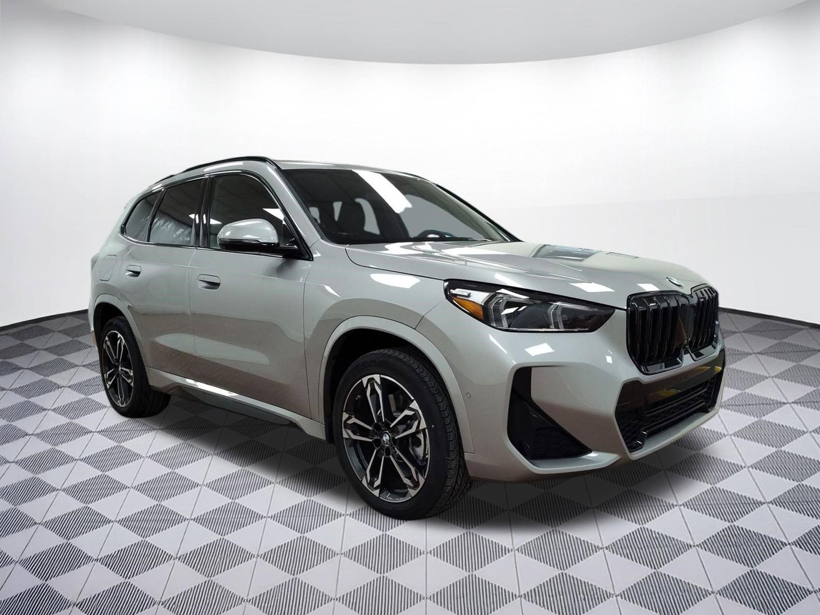 2026 BMW X1 28i - Photo 6