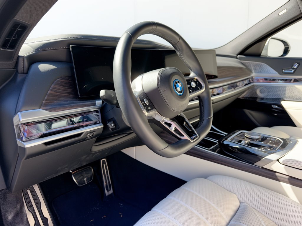 Used 2024 BMW i7 xDrive60 Sedan
