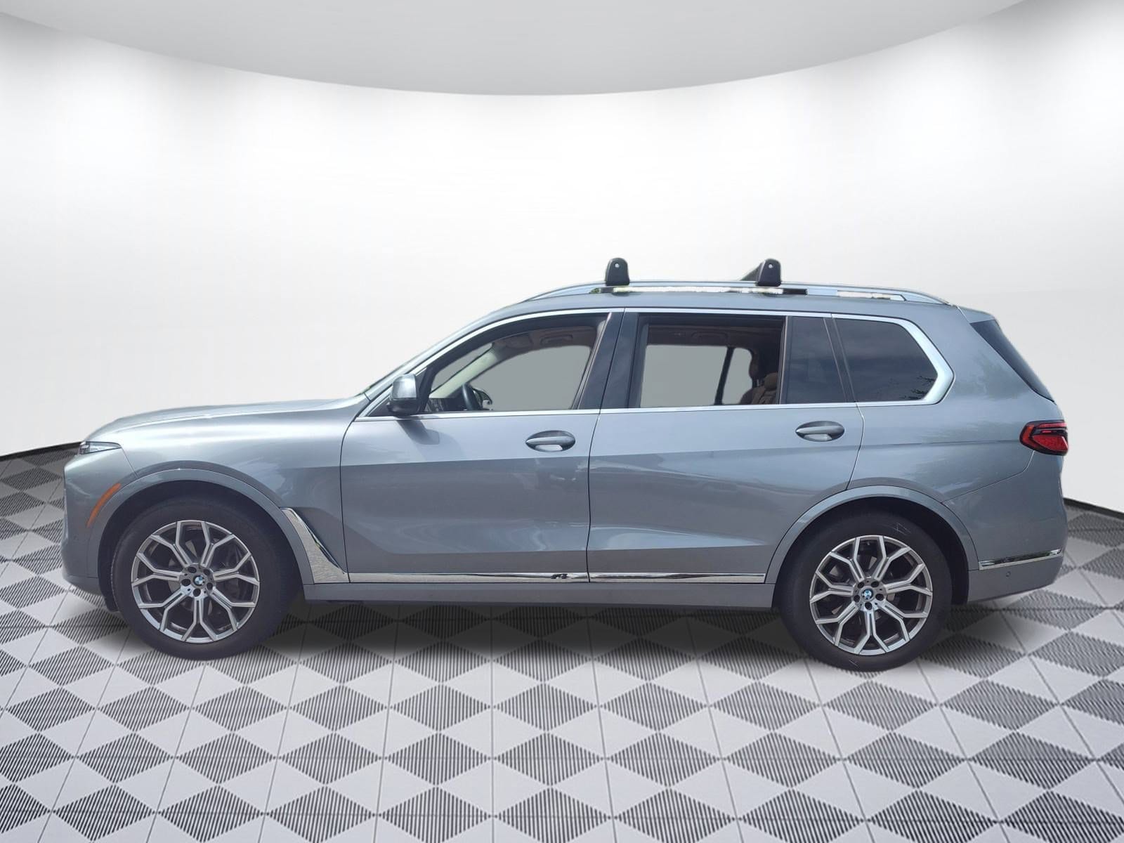 Certified 2024 BMW X7 40i with VIN 5UX23EM03R9S41131 for sale in Fairfax, VA