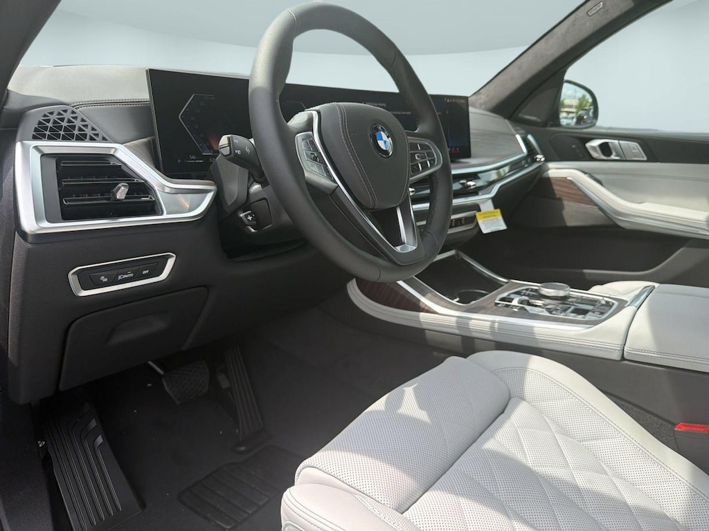 New 2027 BMW X7 xDrive40i SUV