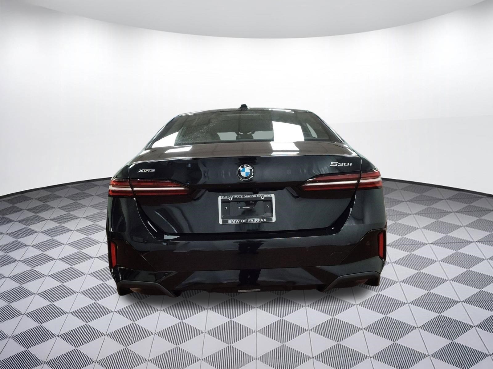2026 BMW 5 Series 530i - Photo 9