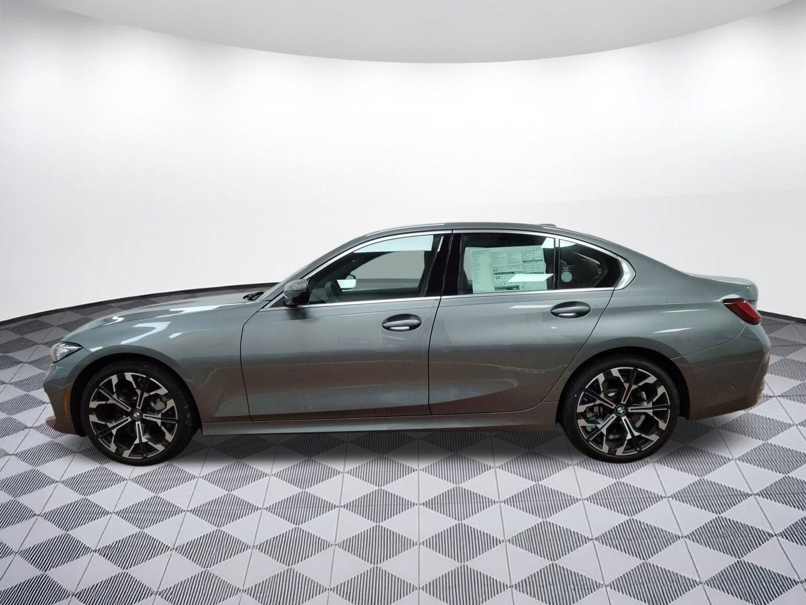 2025 Bmw 330i xDrive Sedan photo 2