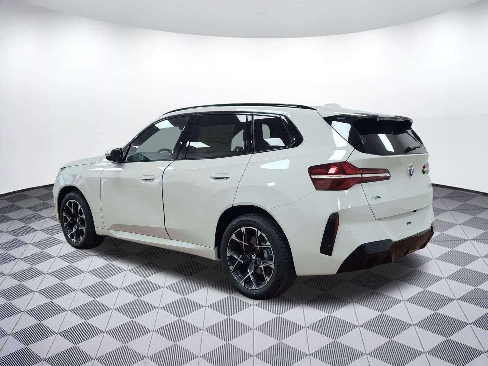 2026 Bmw X3 photo 3