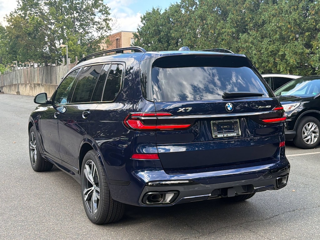 New 2027 BMW X7 xDrive40i SUV