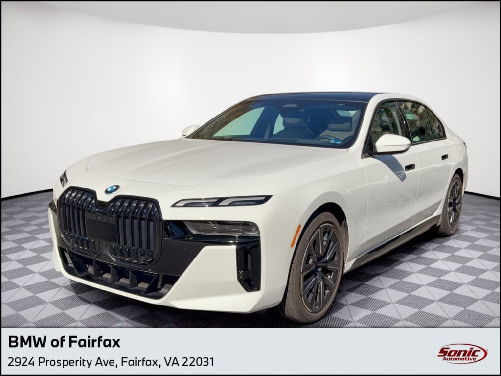  BMW i7