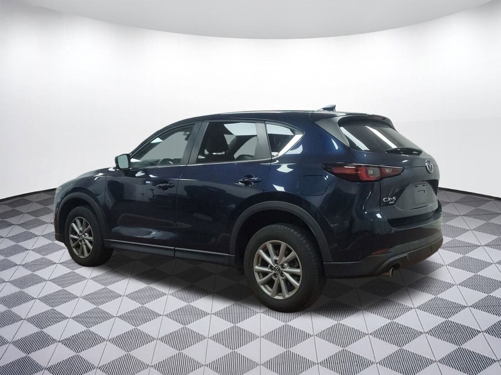 2023 Mazda CX-5 2.5 Select photo 3
