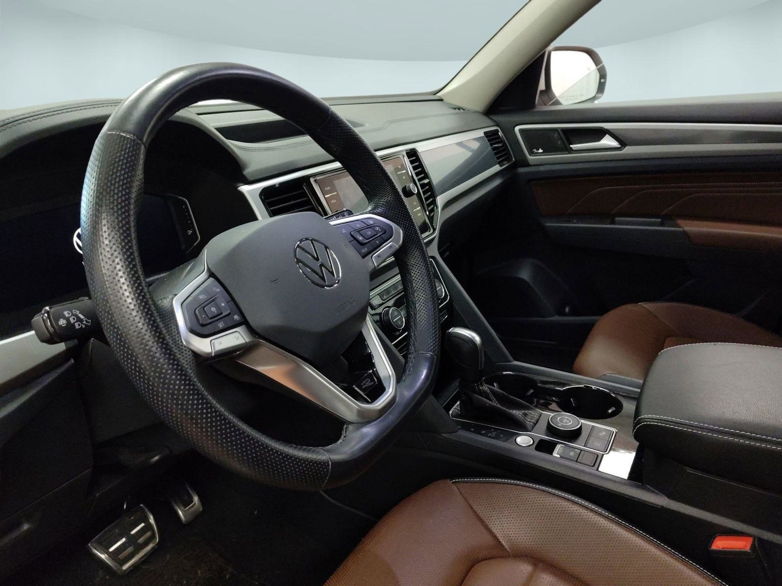 2023 Volkswagen Atlas V6 SEL Premium R-Line photo 4