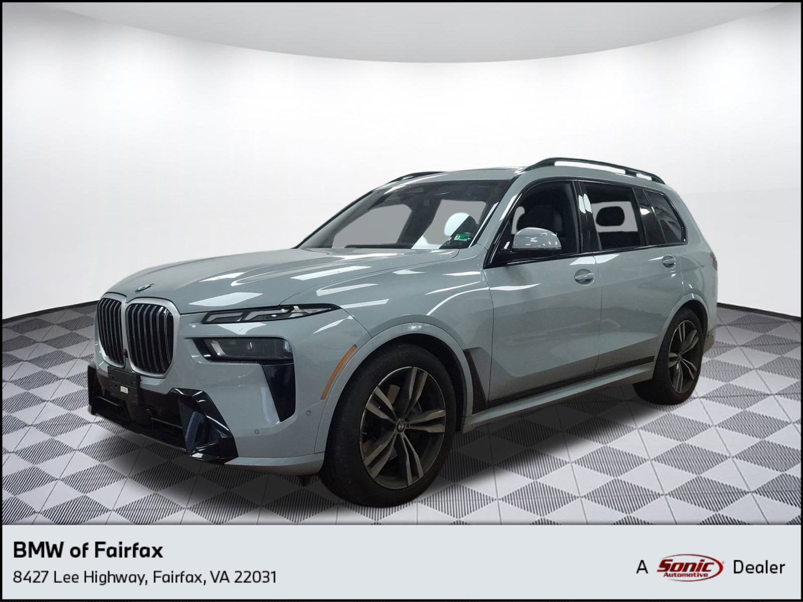 2023 BMW X7