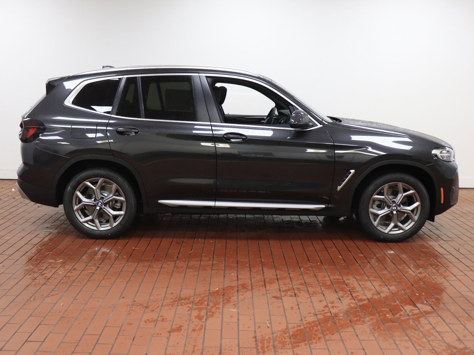 Used 2024 BMW X3 30i with VIN 5UX53DP01R9U50211 for sale in Charlotte, NC