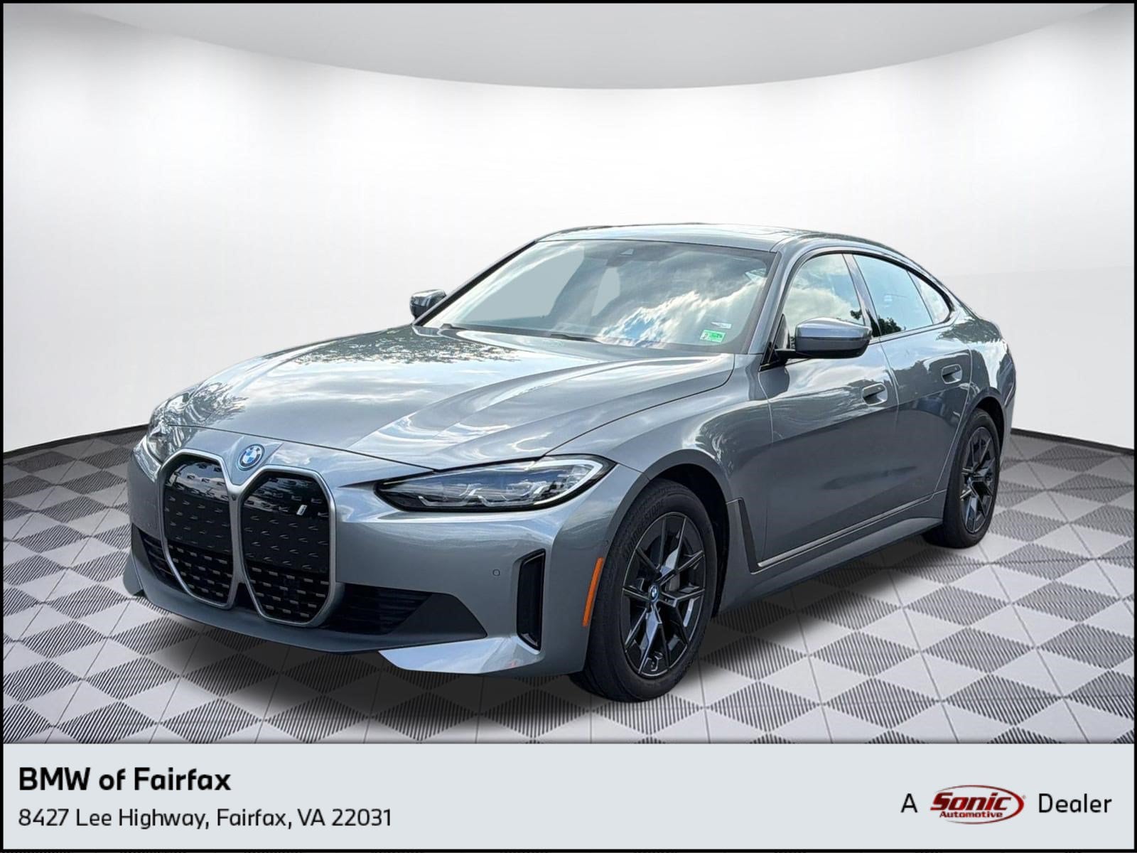 2023 BMW i4 eDrive35's photo