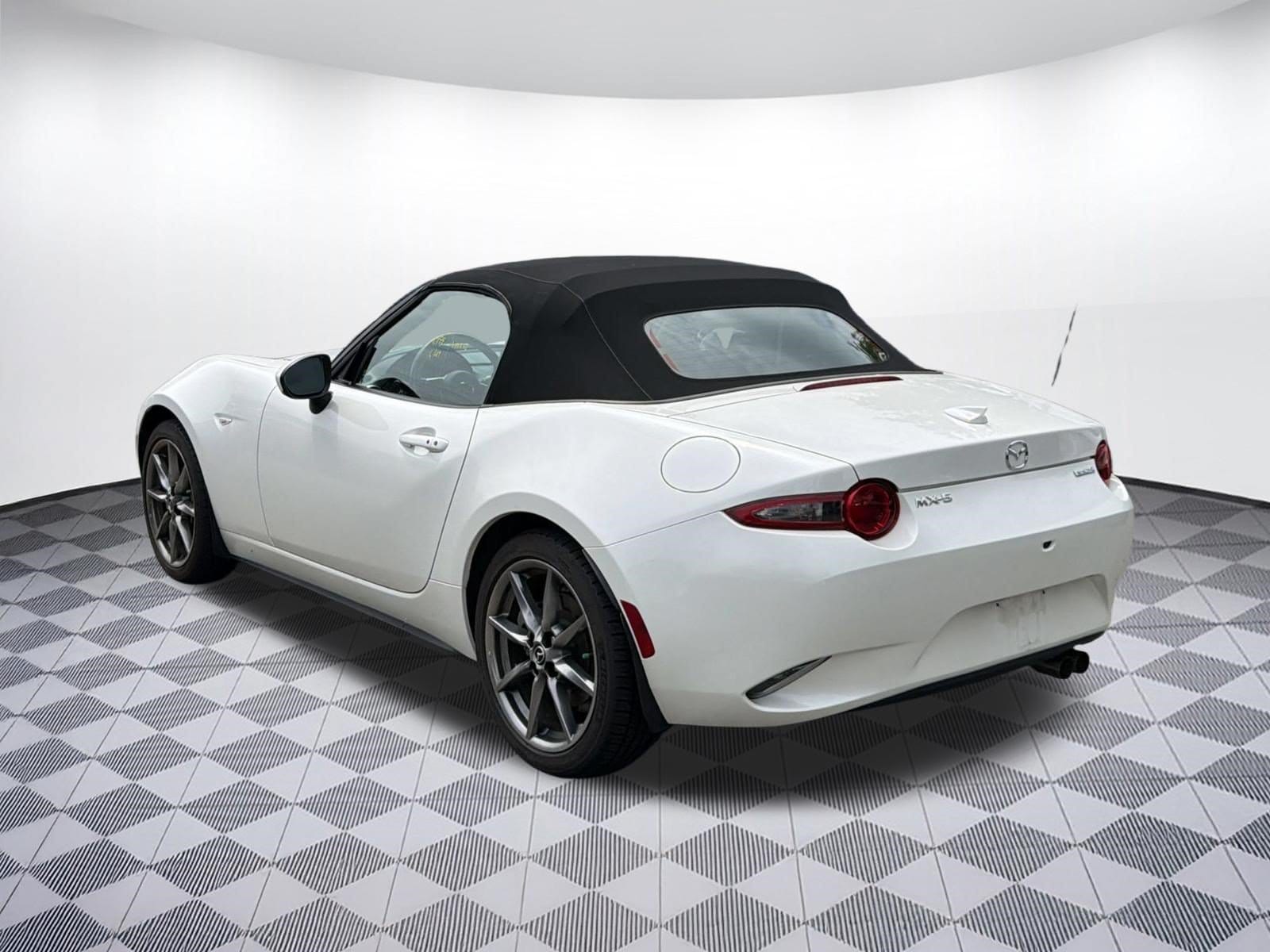 MX-5 Miata Grand Touring Convertible