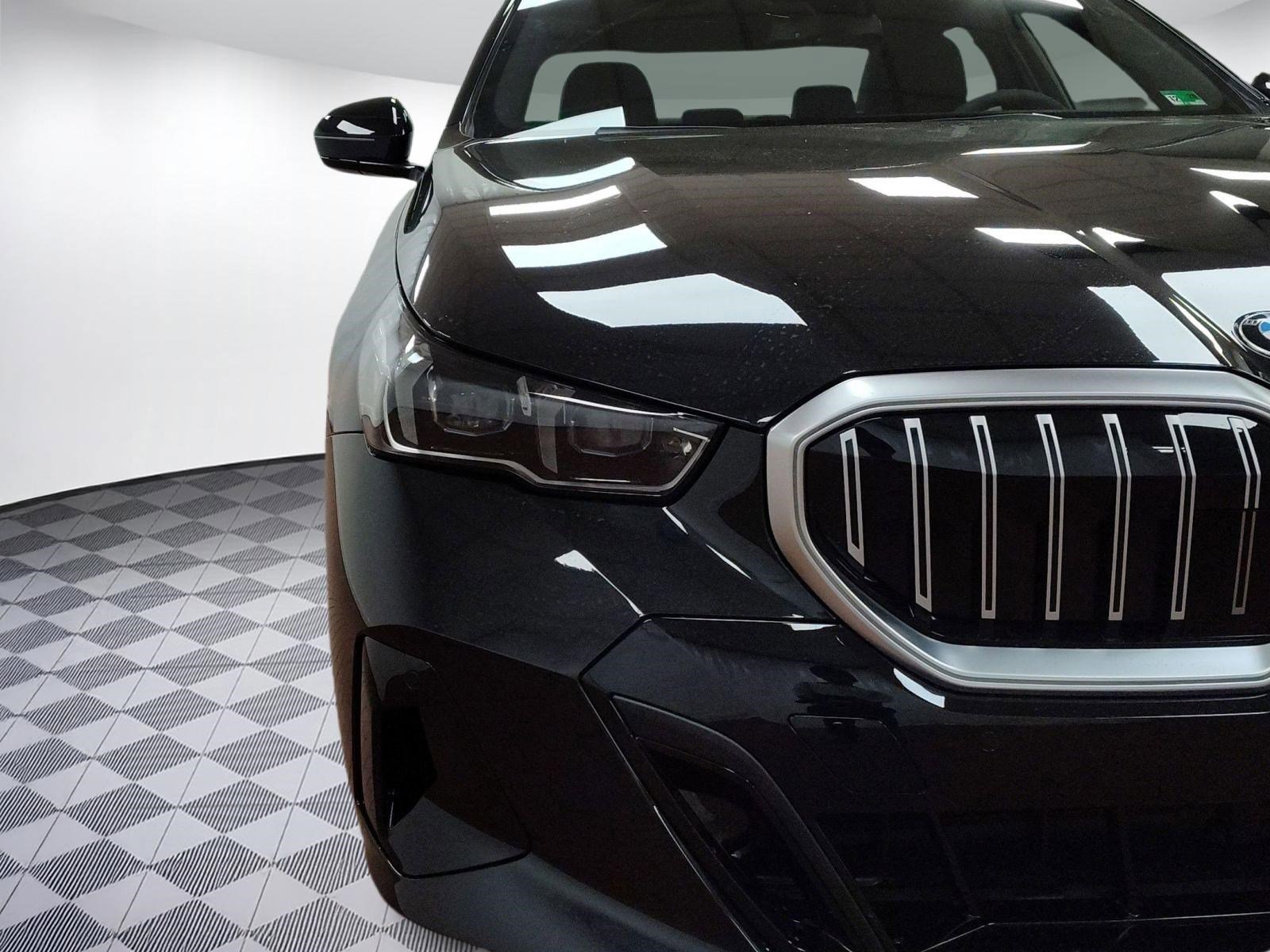 2026 BMW 5 Series 530i - Photo 10
