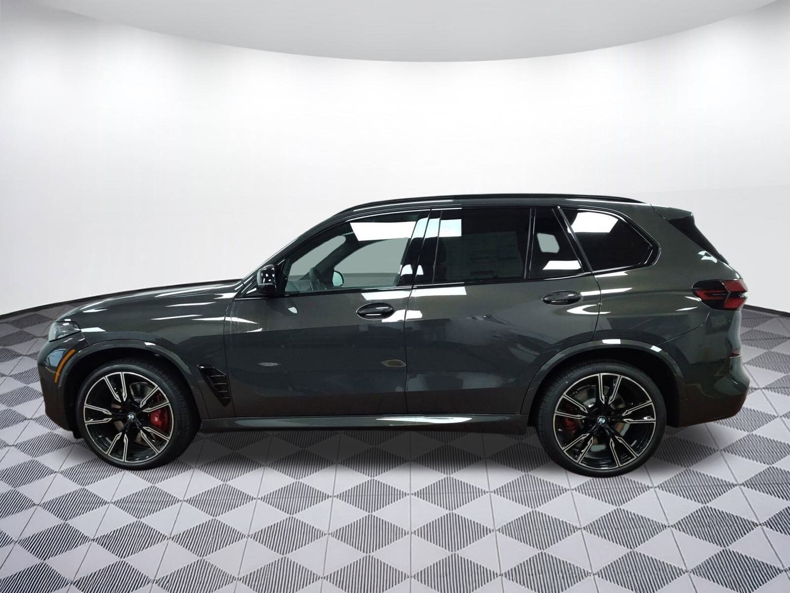 2026 Bmw X5 M60i photo 2