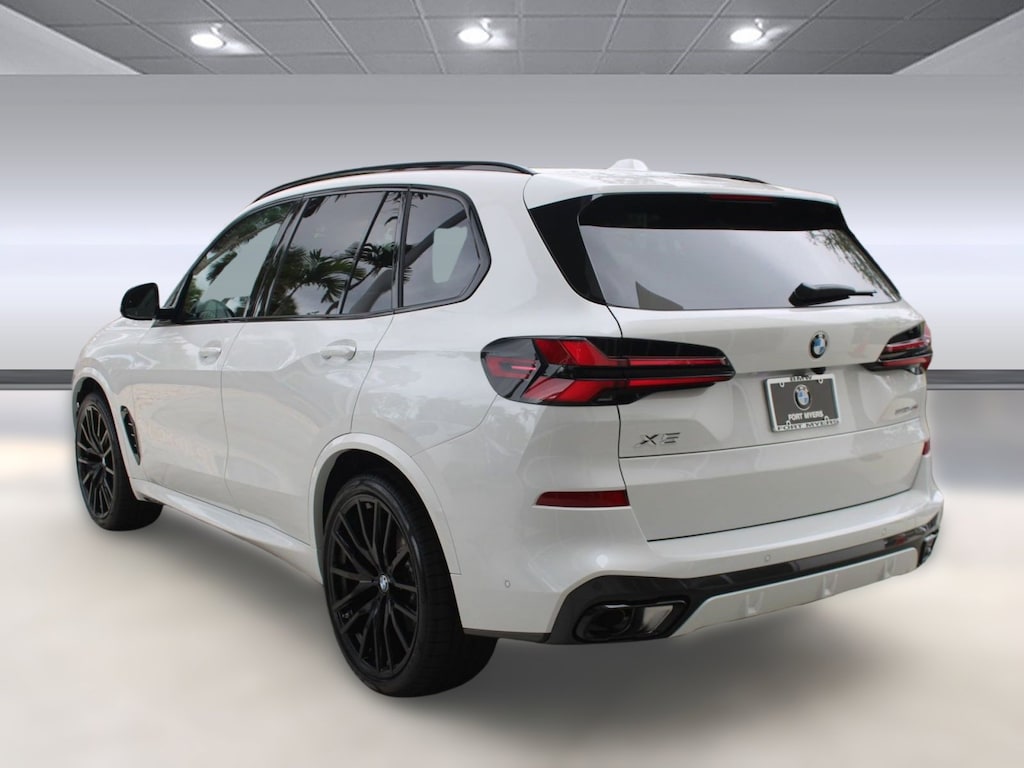 New 2026 BMW X5 sDrive40i SUV