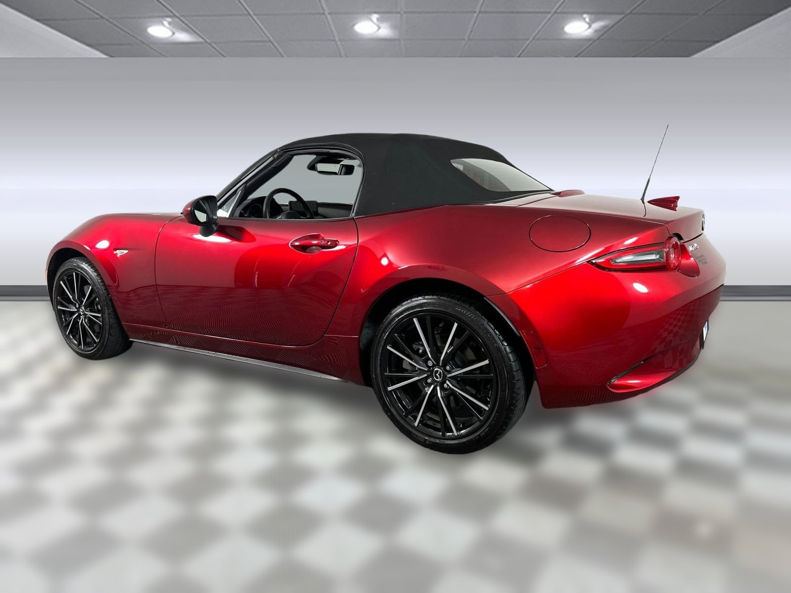 2025 Mazda MX-5 Miata Miata Grand Touring photo 2