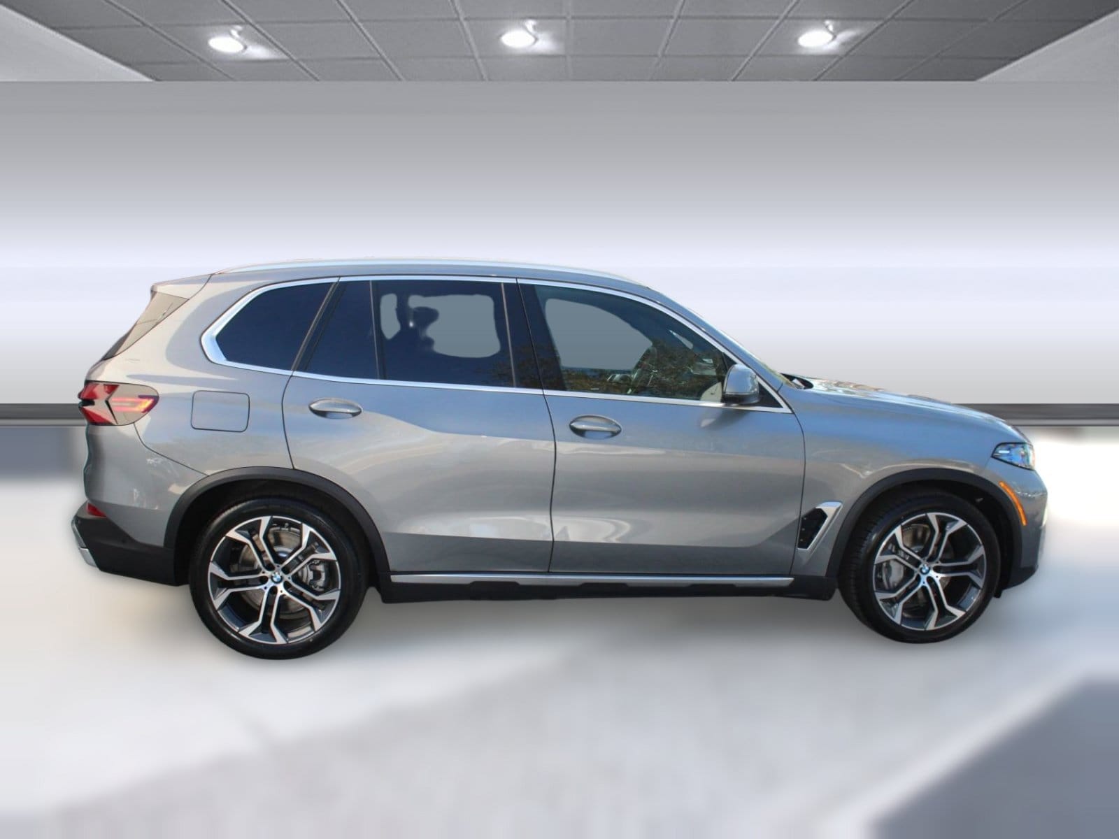 2026 BMW X5 50e - Photo 8