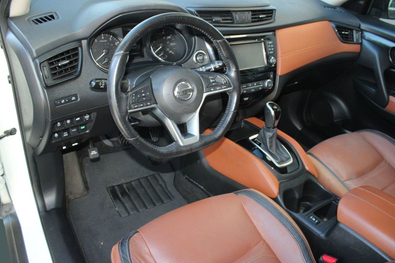 2017 Nissan Rogue SL photo 4