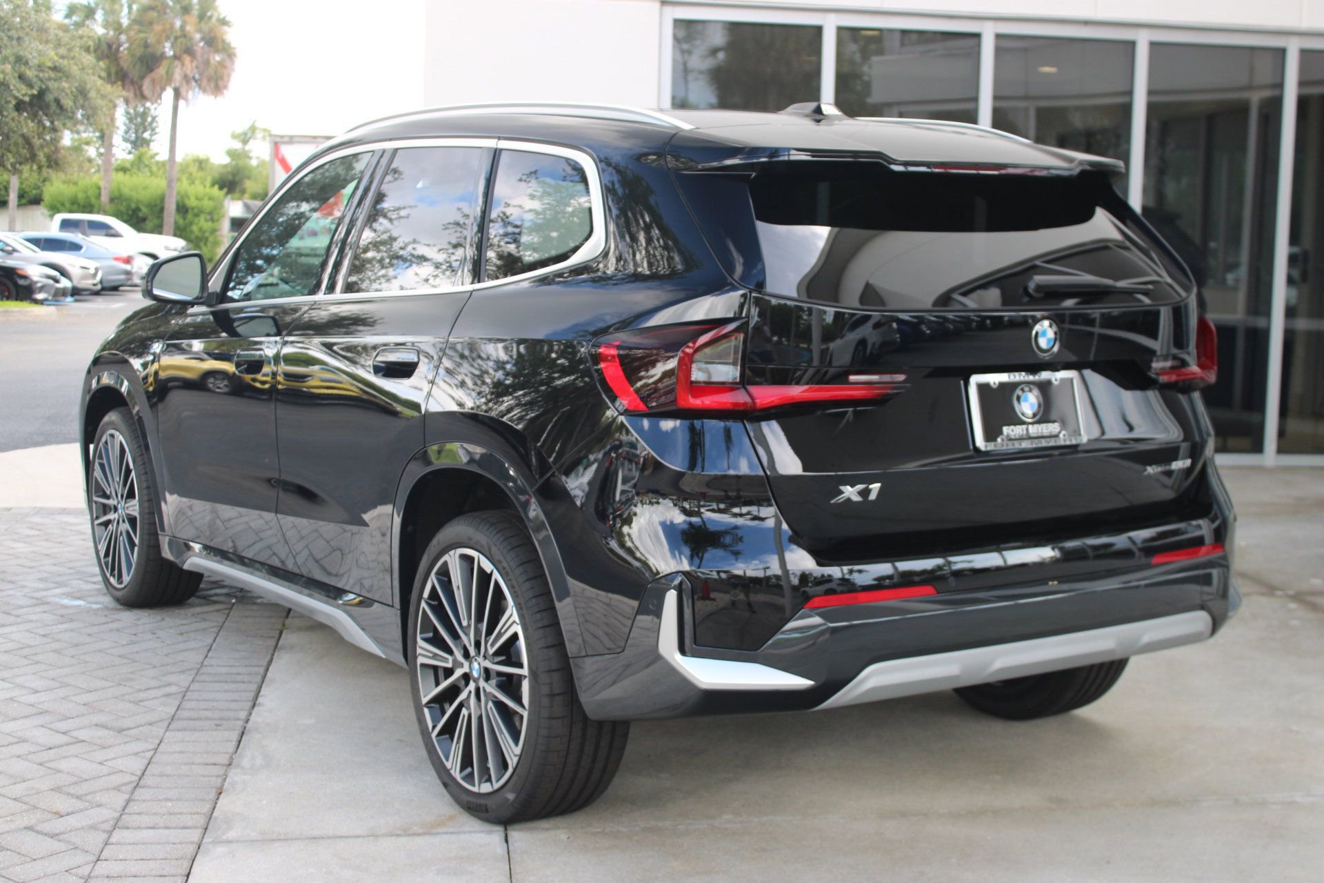 2026 Bmw X1 XDrive28i photo 3