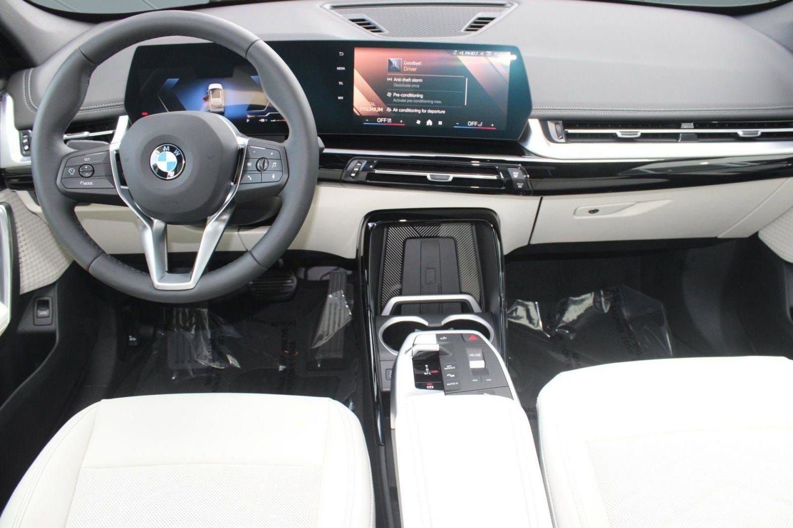2026 BMW X1 28i - Photo 16