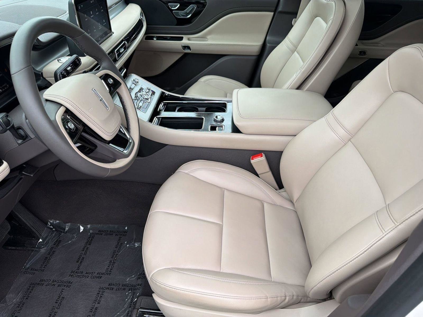 Aviator Standard SUV