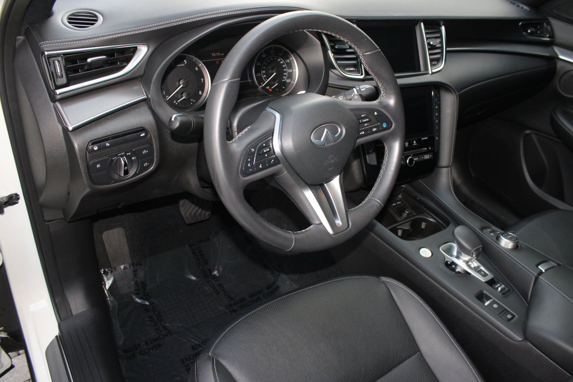 2022 Infiniti QX50 Luxe photo 4