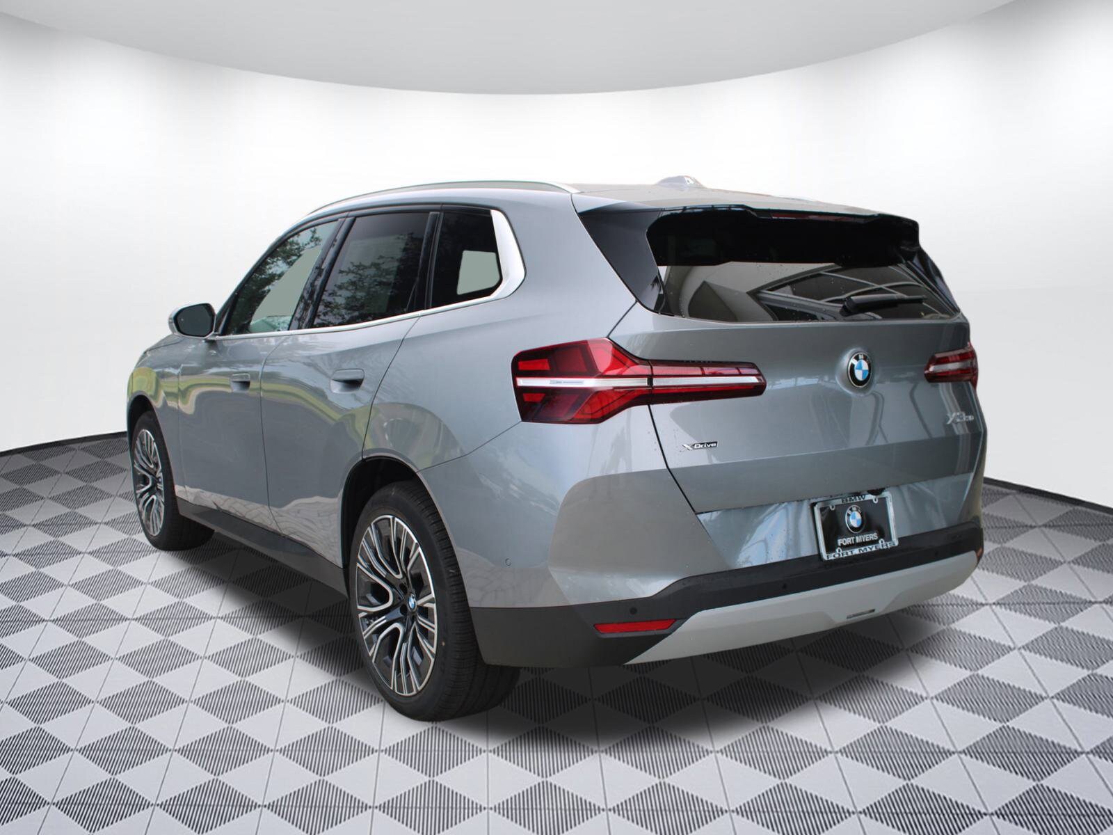 2026 Bmw X3 photo 3