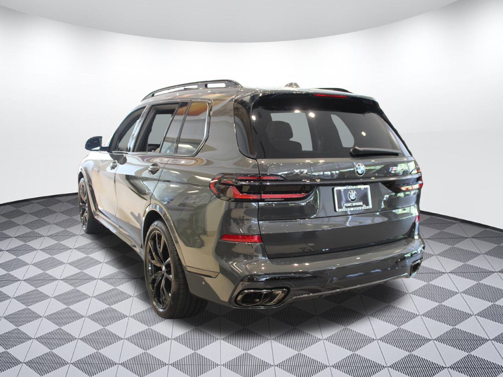 2026 Bmw X7 M60i photo 2