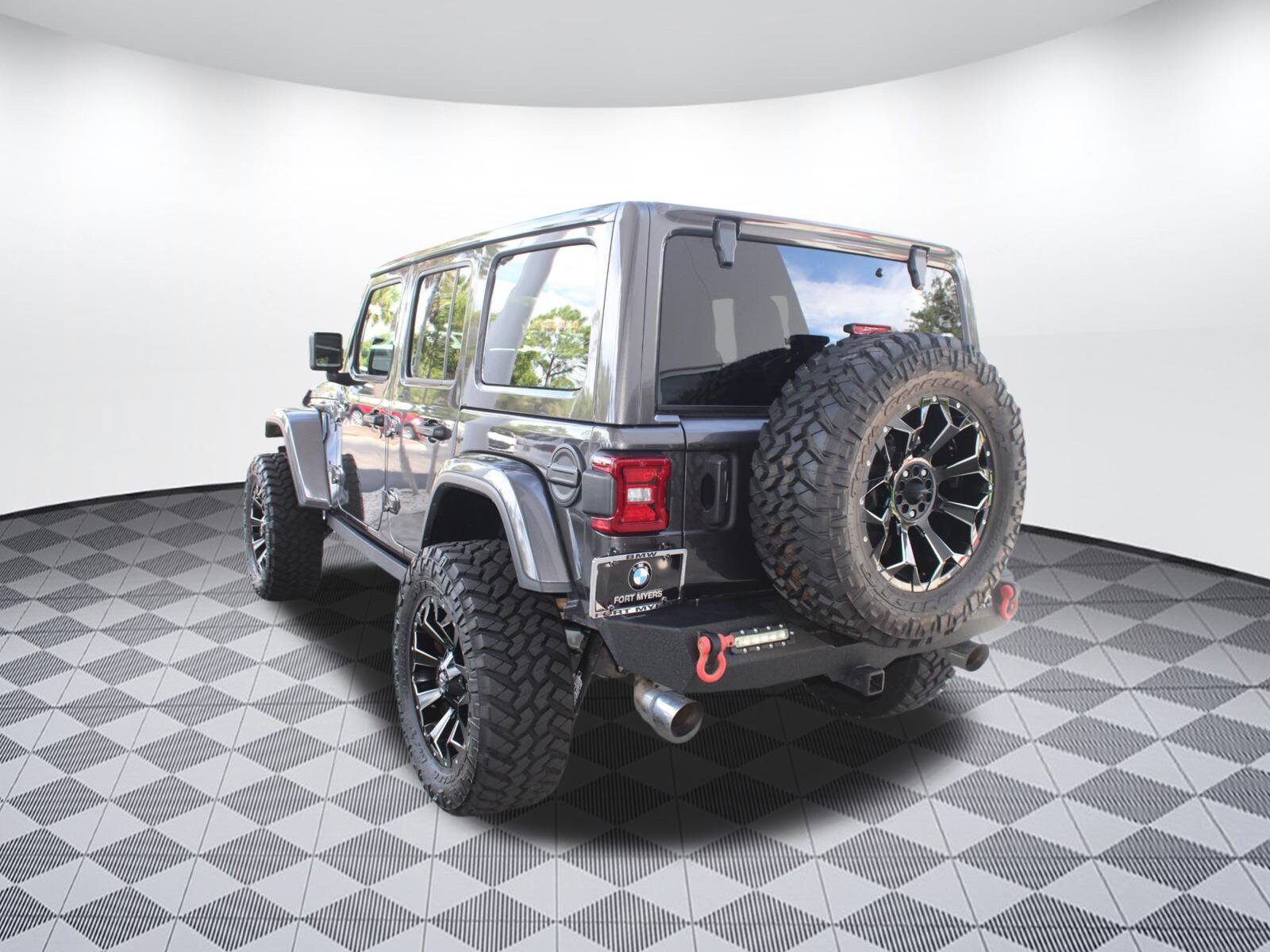2021 Jeep Wrangler Unlimited Sahara Altitude photo 3