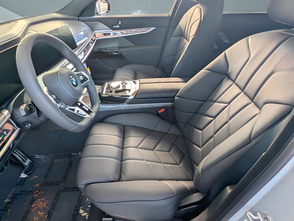 Used 2025 BMW 760i xDrive Sedan