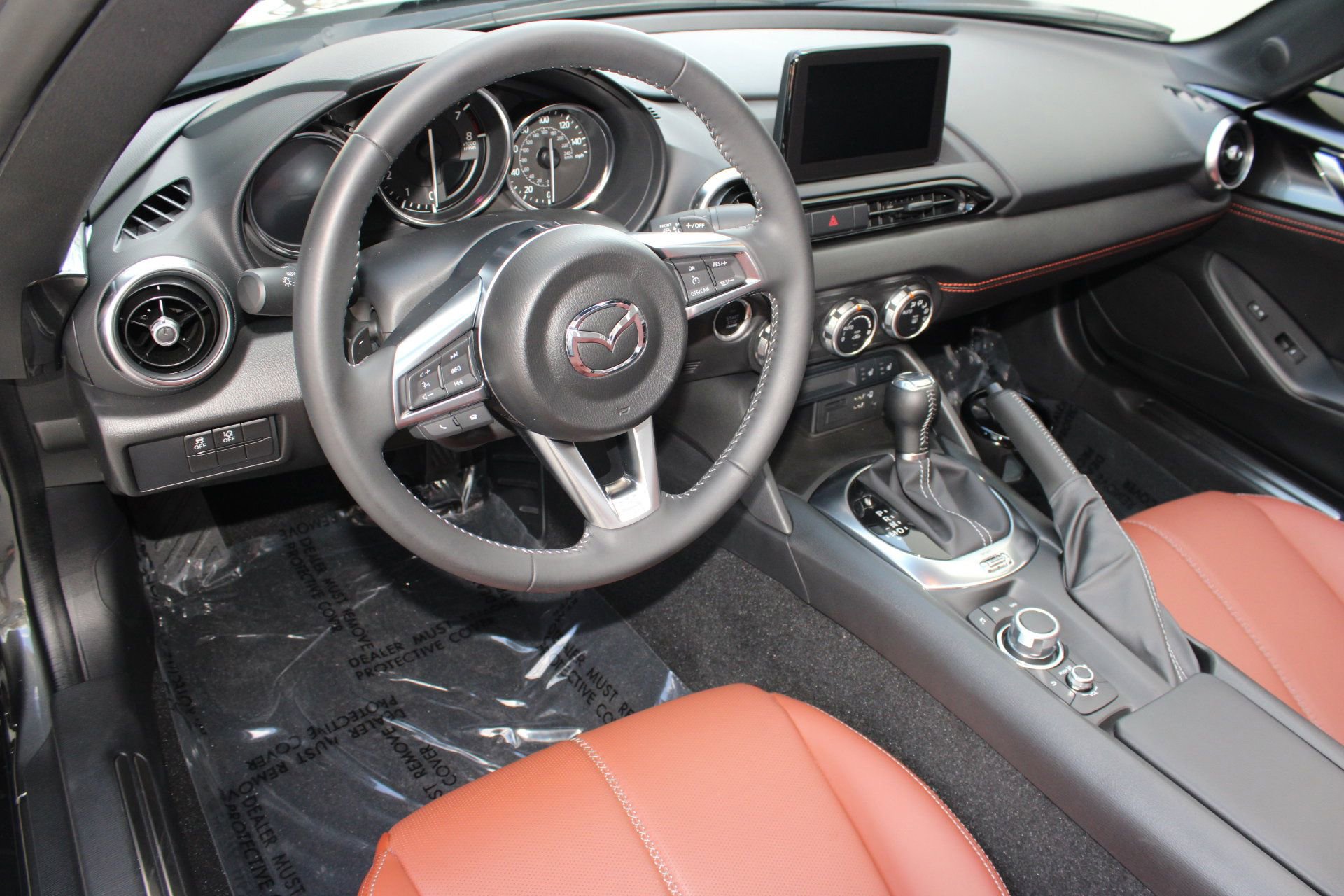 2023 Mazda MX-5 Miata Miata RF Grand Touring photo 4