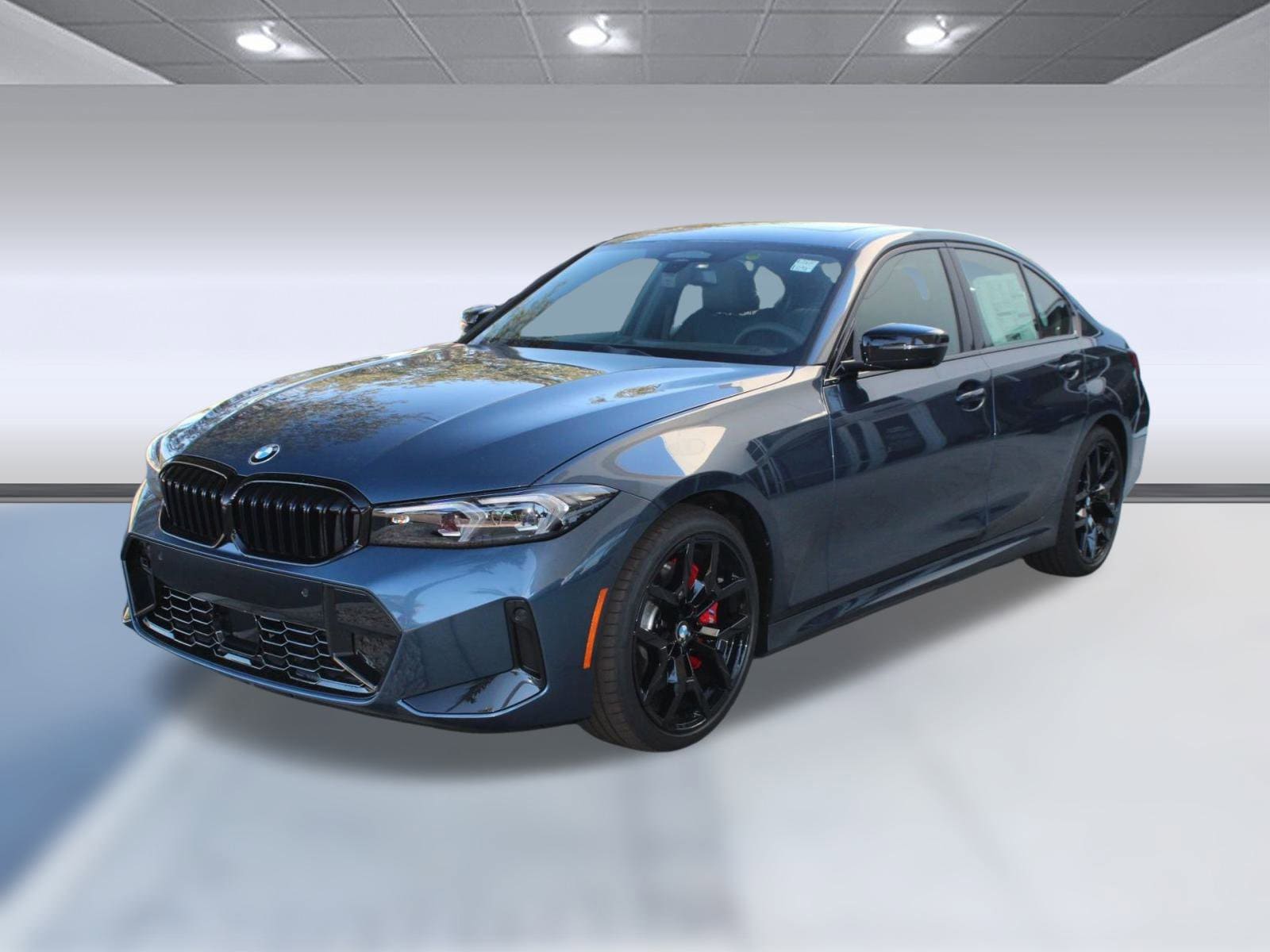 2026 BMW 3 Series 330i's photo