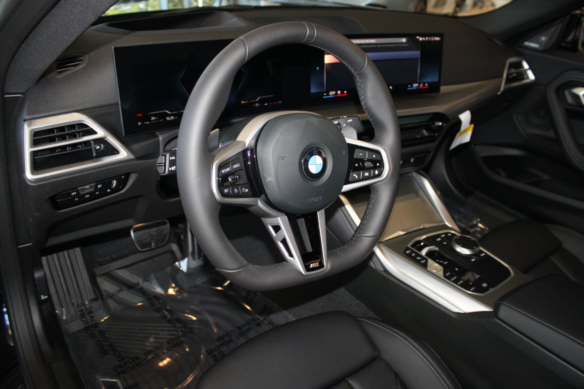 2025 Bmw 230i Coupe photo 4