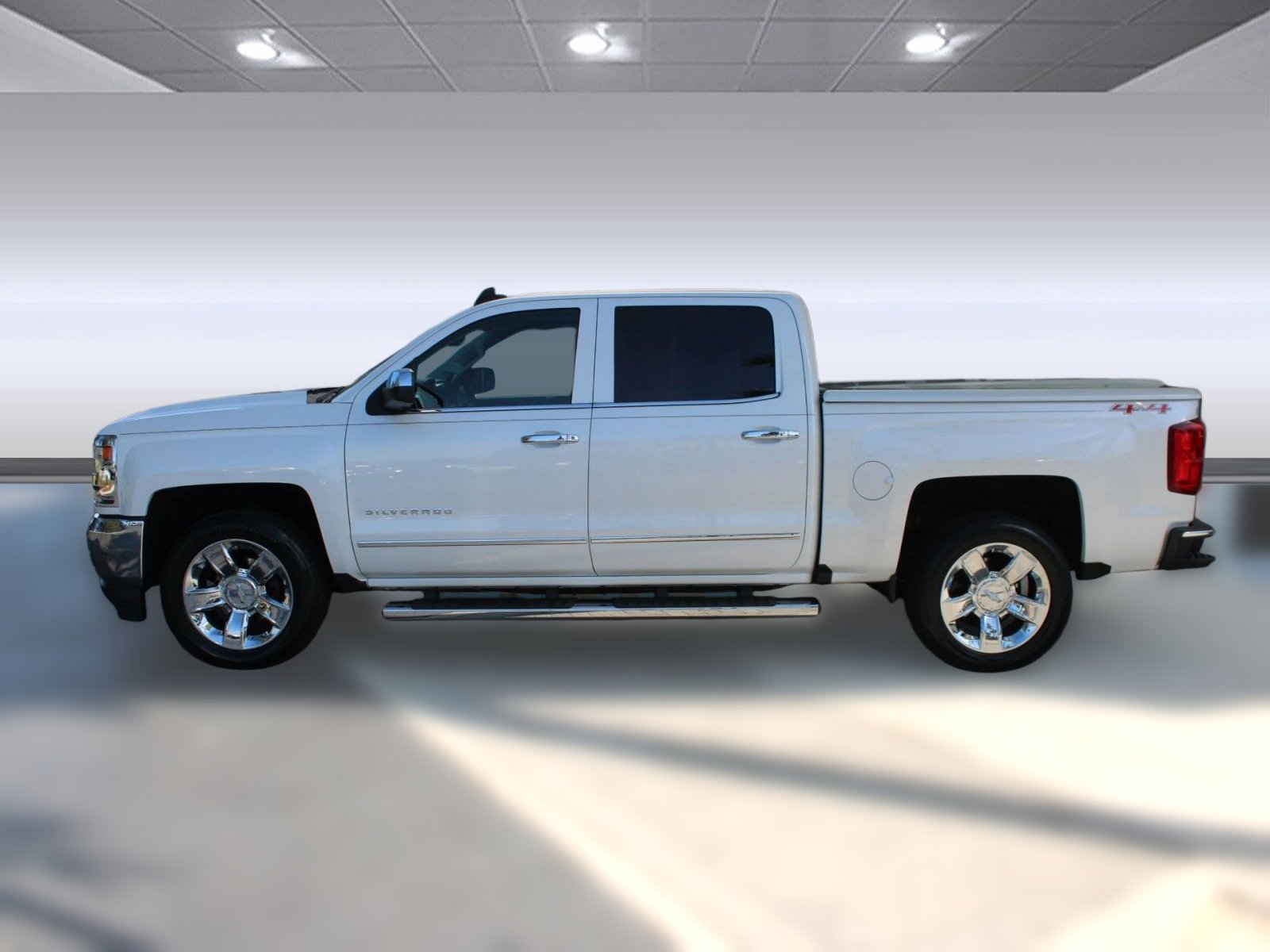 2016 Chevrolet Silverado 1500 LTZ photo 2
