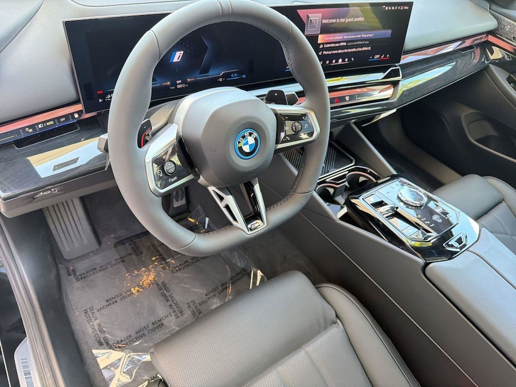 New 2027 BMW 550e xDrive Sedan