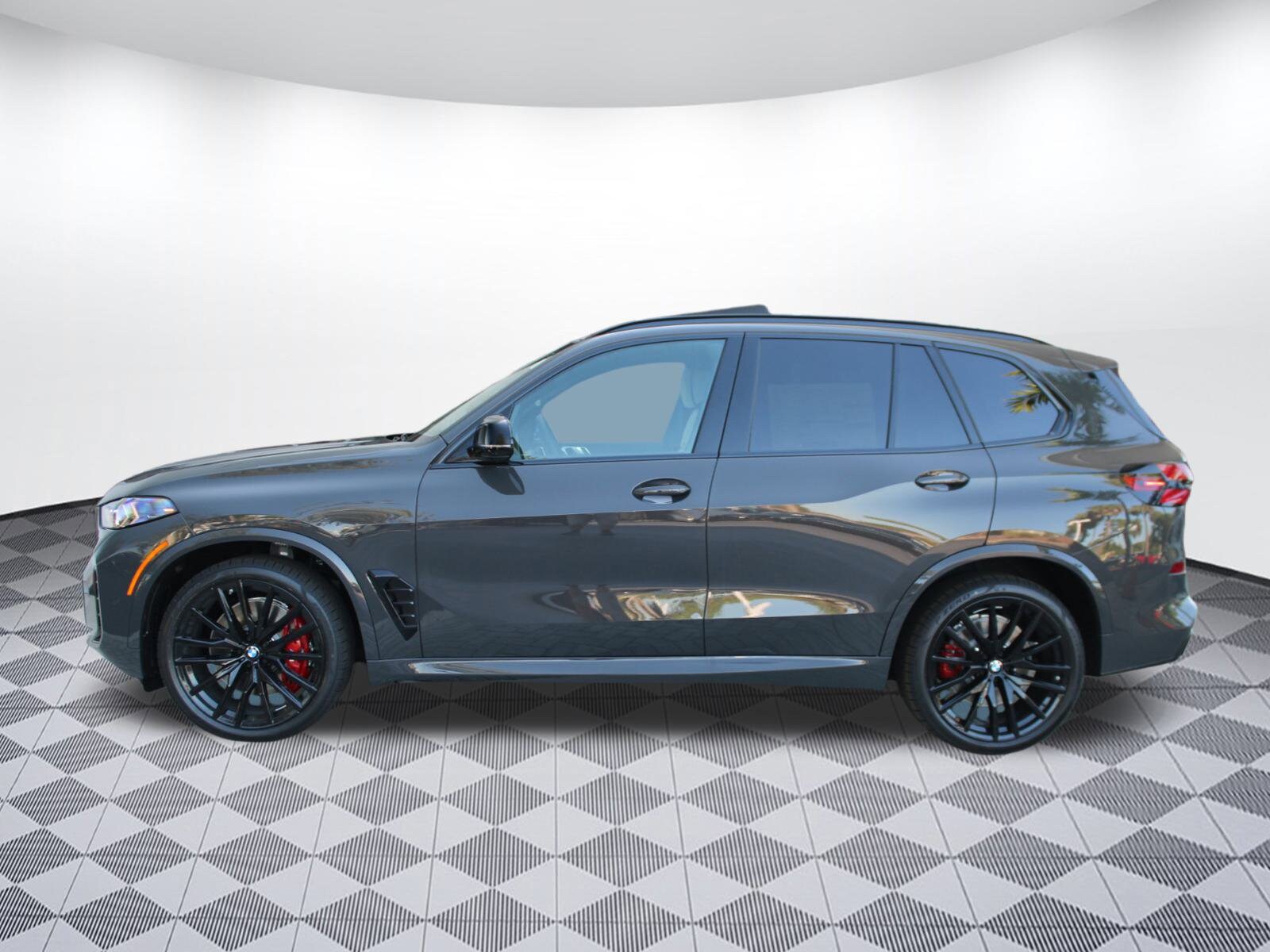 2026 Bmw X5 M60i photo 2