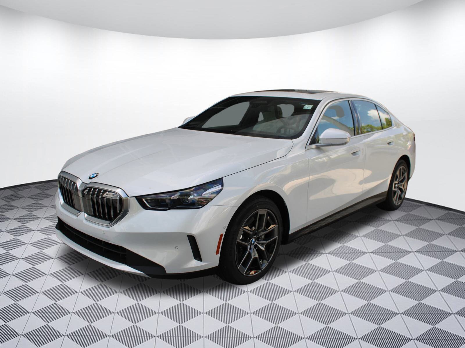 2026 Bmw 530i photo 2