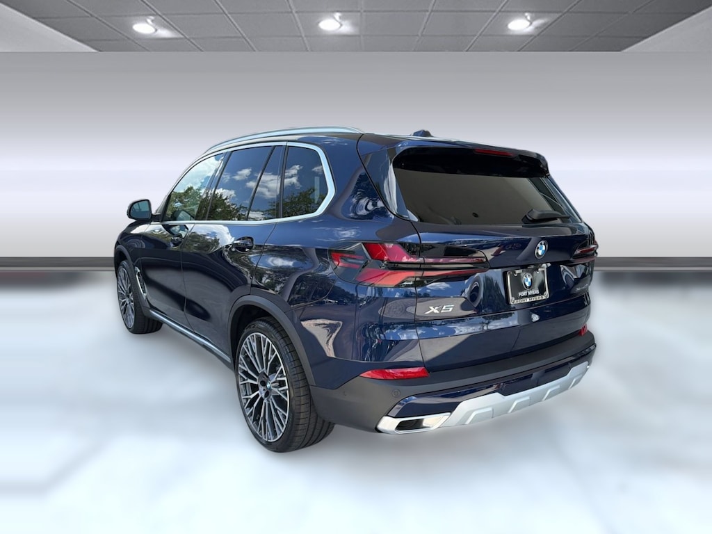 New 2026 BMW X5 sDrive40i SUV