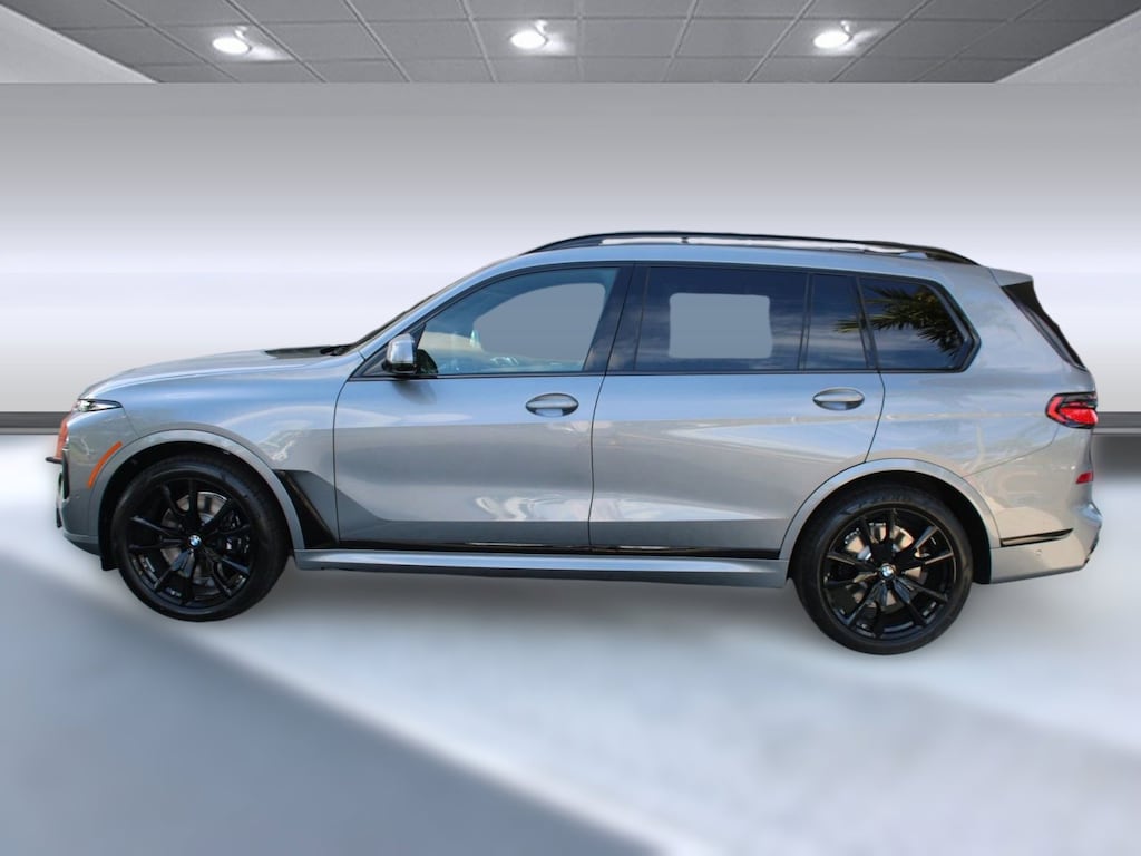 New 2026 BMW X7 xDrive40i SUV