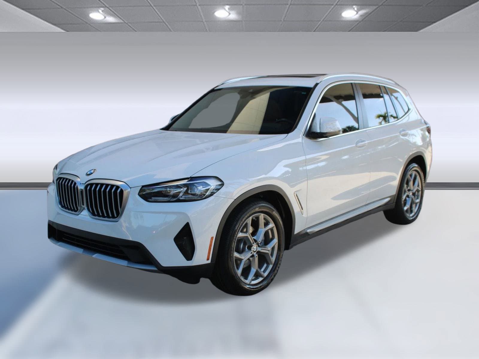 2022 BMW X3 30i's photo
