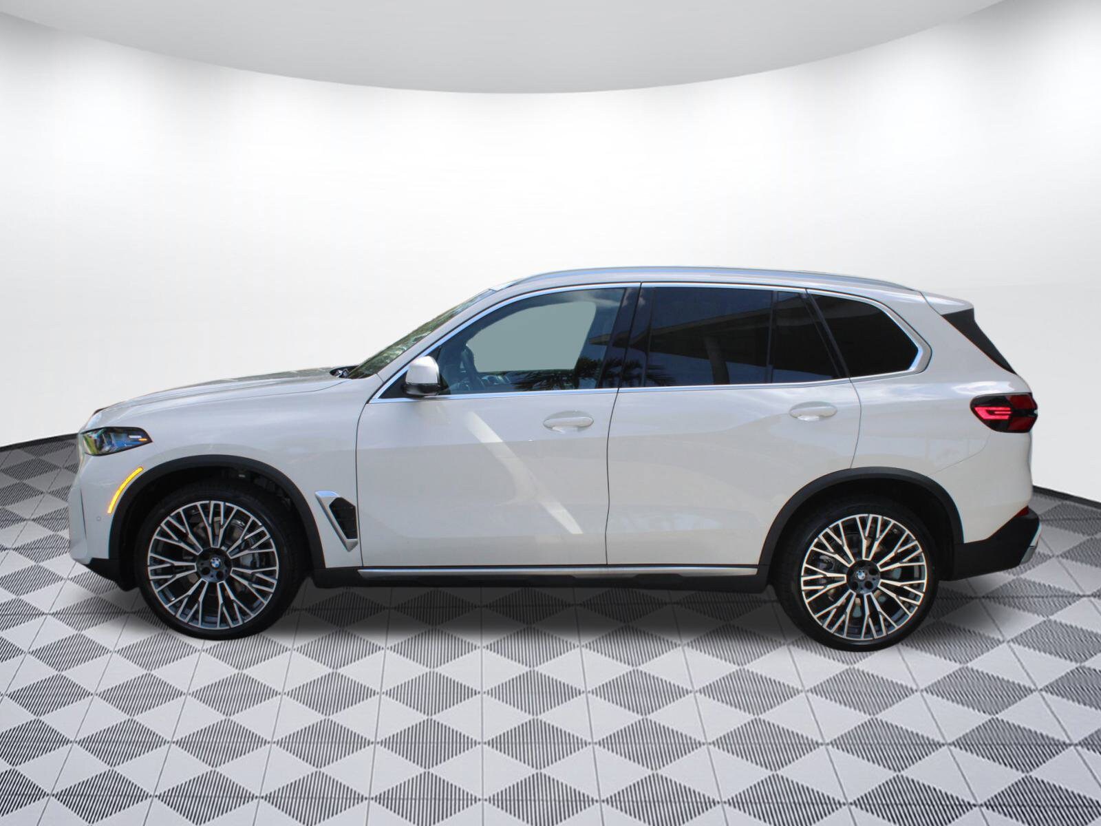 2026 Bmw X5 xDrive40i photo 2