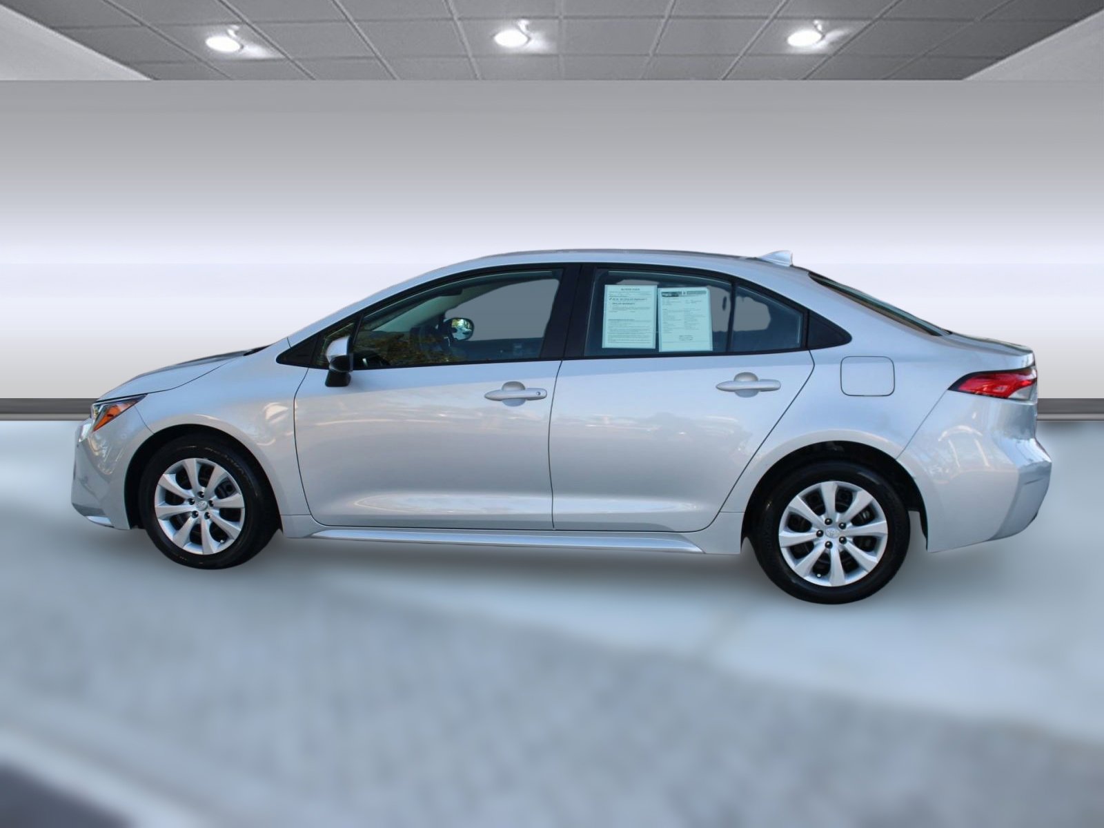 2024 Toyota Corolla LE photo 2